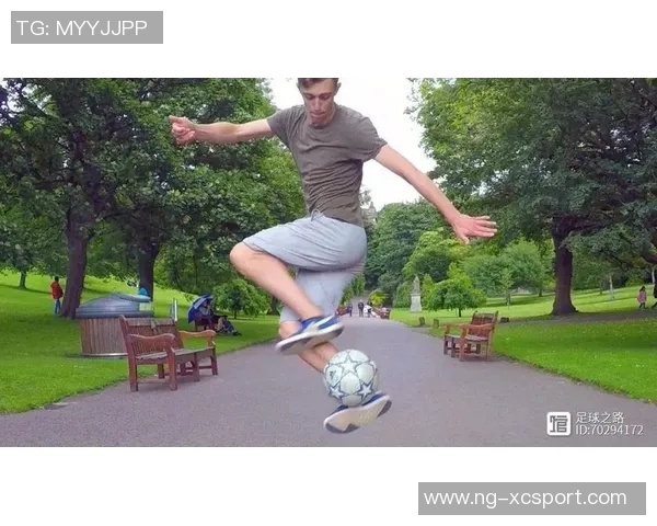 探索足球非惯用脚的潜力与技巧提升之道